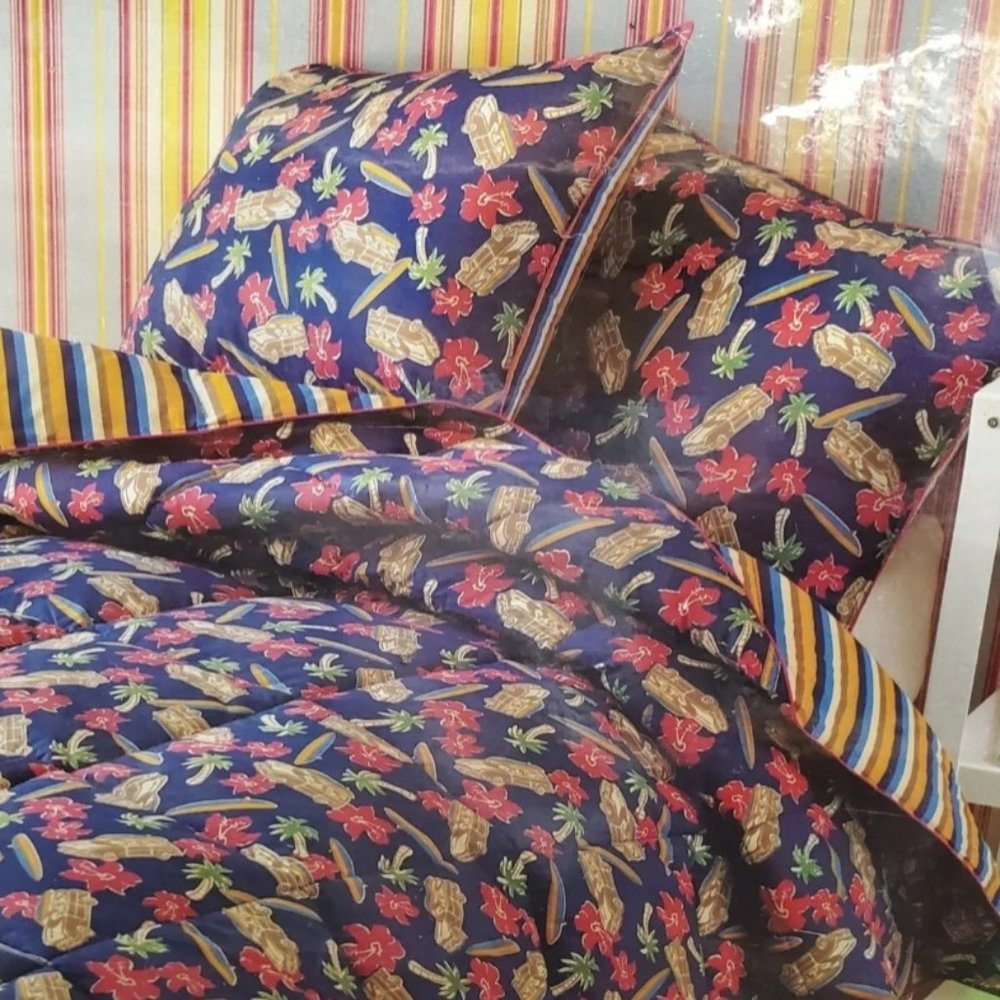 Reversable Quilt 2 Piece Twin Beach Surf And Pillow